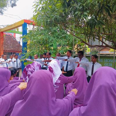 471975689 2980859385414141 1976915959056945871 N